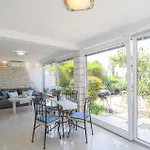 Gorgeous Home In Cavtat *