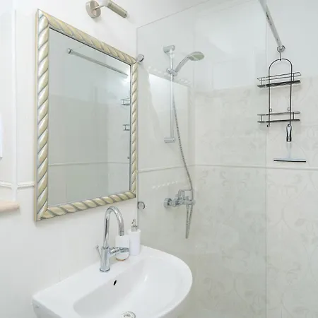 Amazing Home In Cavtat Vikendica