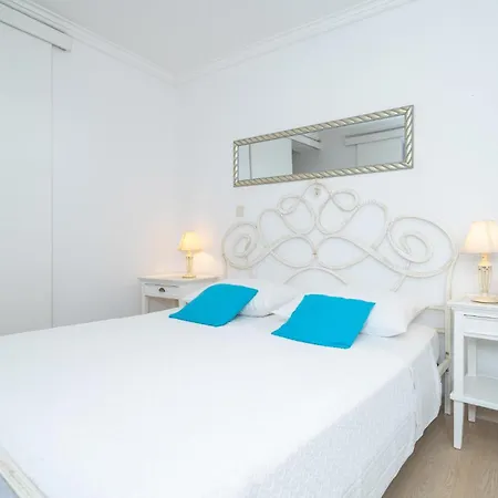 Amazing In Feriehus Cavtat