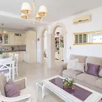 Prázdninový dům Gorgeous Home In Cavtat *